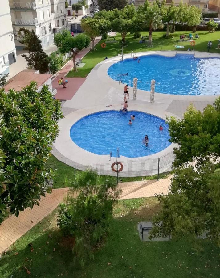 Апартаменти Piso Con Piscina Primera Linea De Playa Торре-дель-Мар Екстер'єр фото